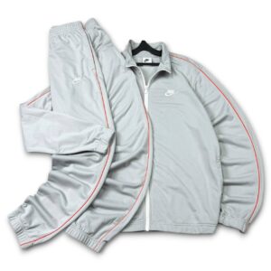 костюм Nike