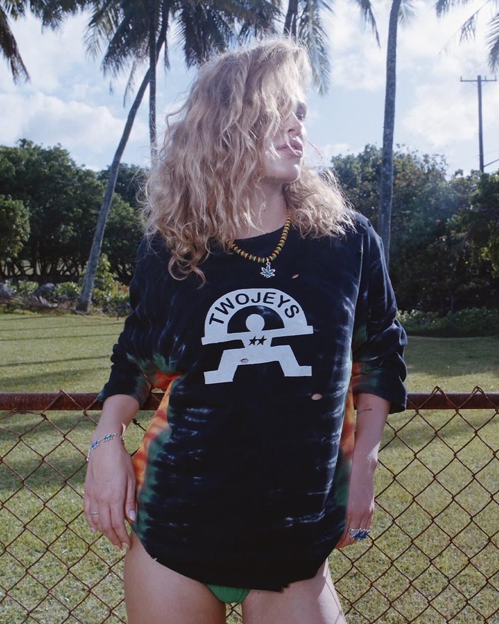 Всем отличной субботы, с вами спонтанная рубрика «Что за бренд?»