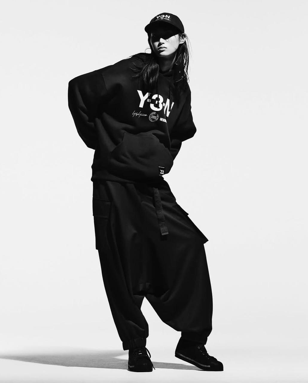 Y-3 и японский NEIGHBORHOOD объединились ради коллаба, вдохновлённого мотоспортом и рыцарской бро…