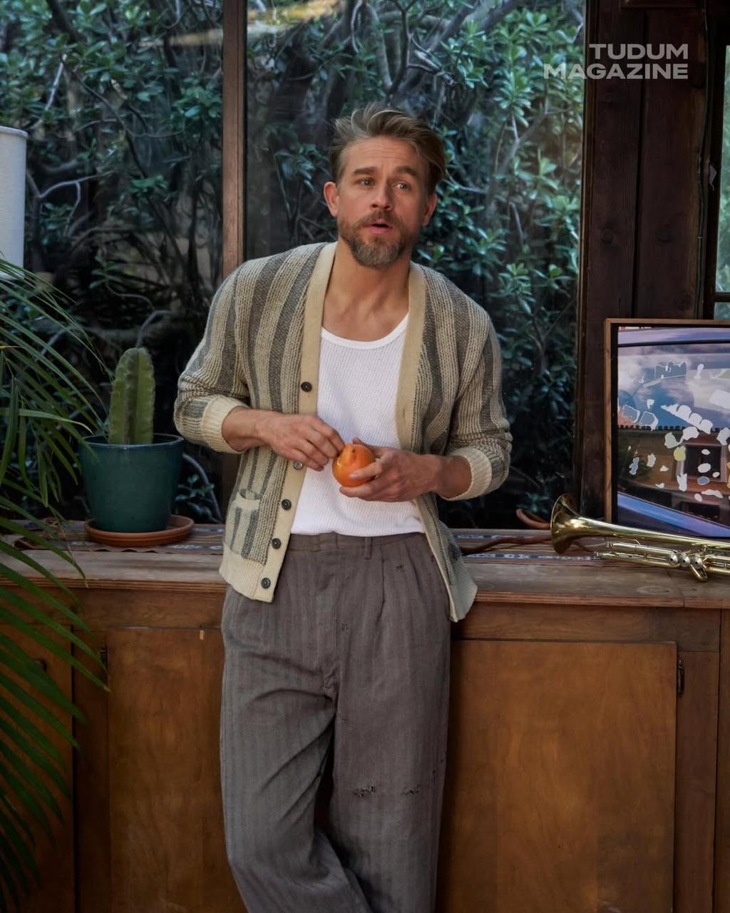 Чарли Ханнэм для Netflix Tudum Magazine